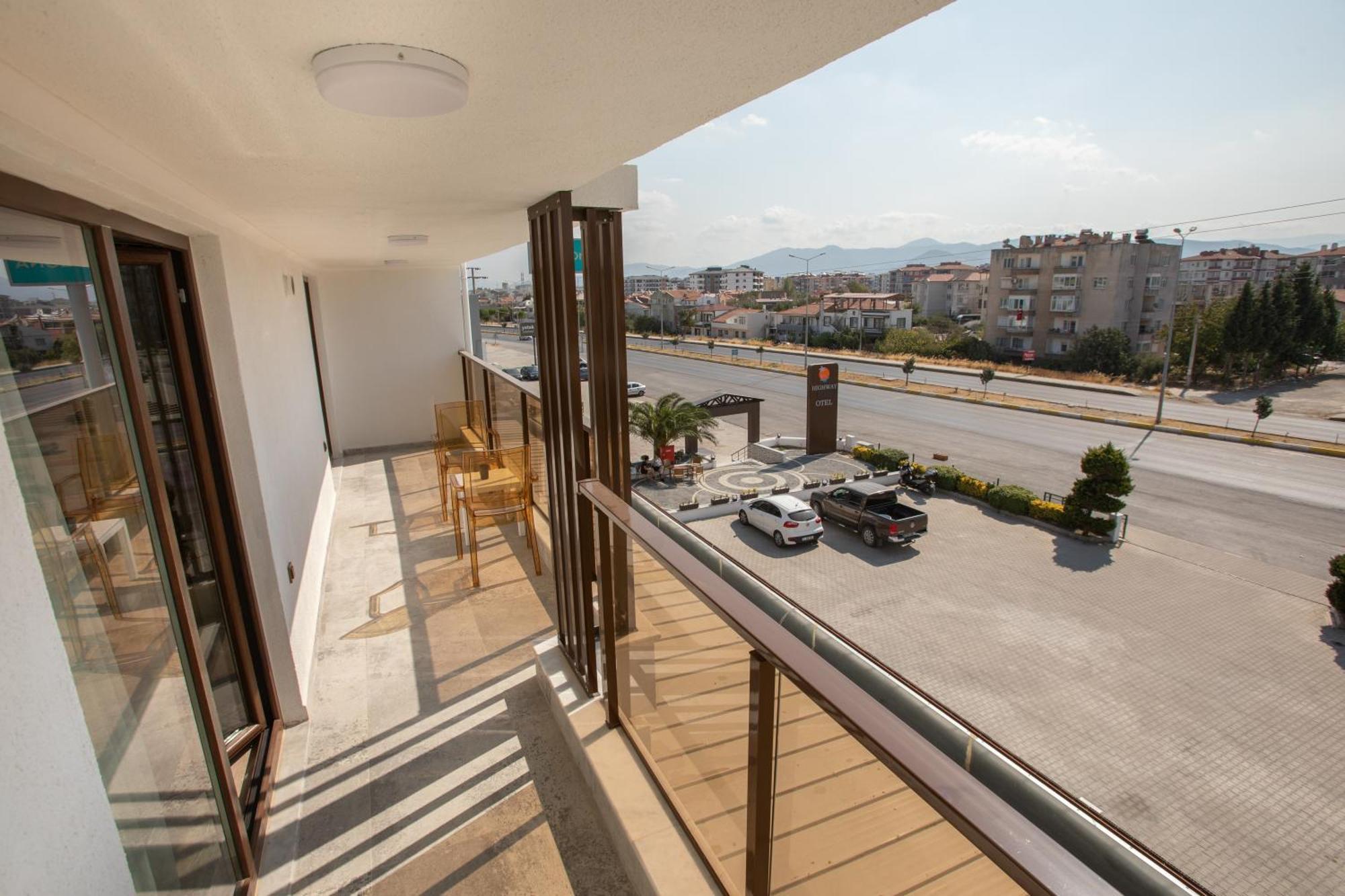 E87 Highway Otel Ören Dış mekan fotoğraf